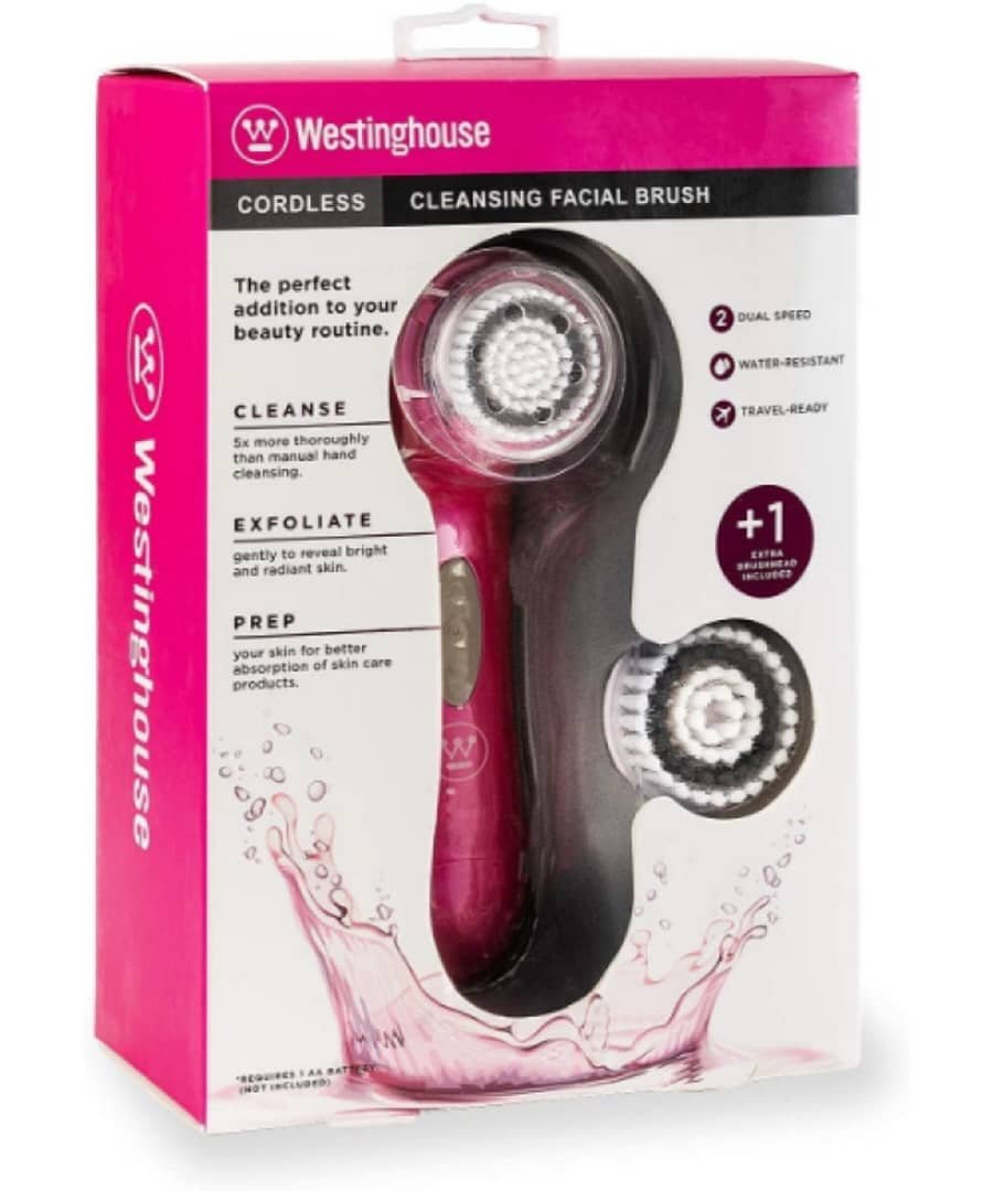 Cleansing facial brush